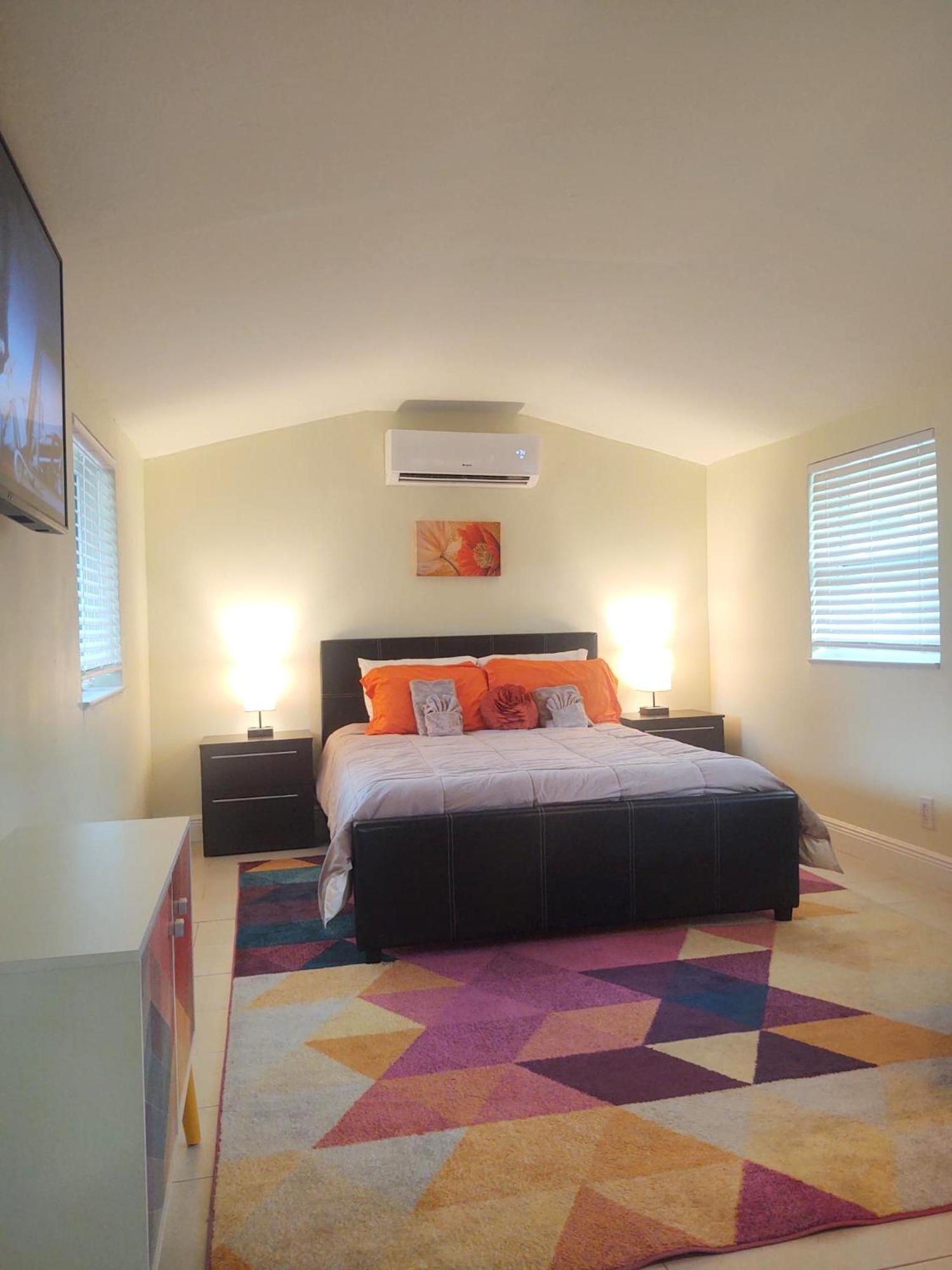 Family, Couples Retreat Near Airport, Cruise Port & Beaches 劳德代尔堡 外观 照片